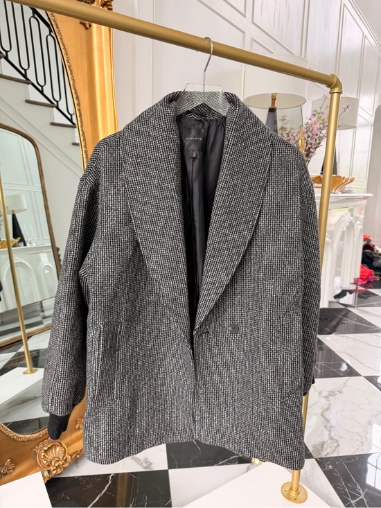 Dynamite Jackets & Blazers - Dynamite Black and White Houndstooth Coat